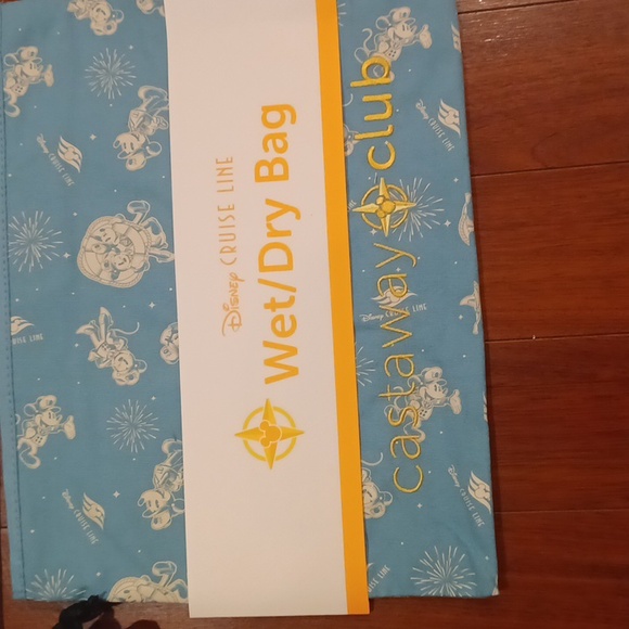 Disney Castaway Club Platinum Gift Set + DVC Items - Picture 2 of 8